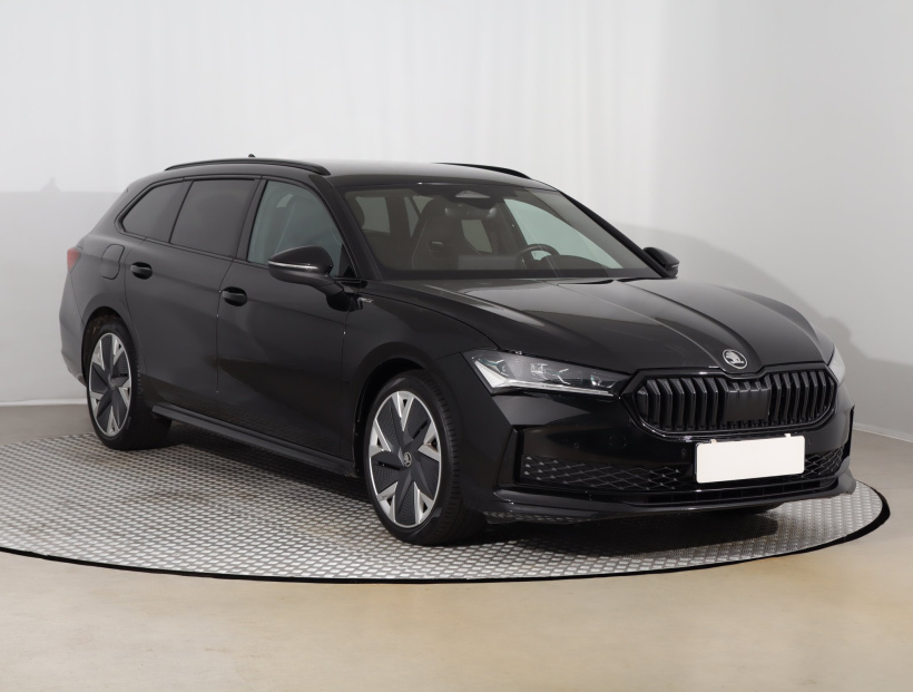 Škoda Superb, 2025