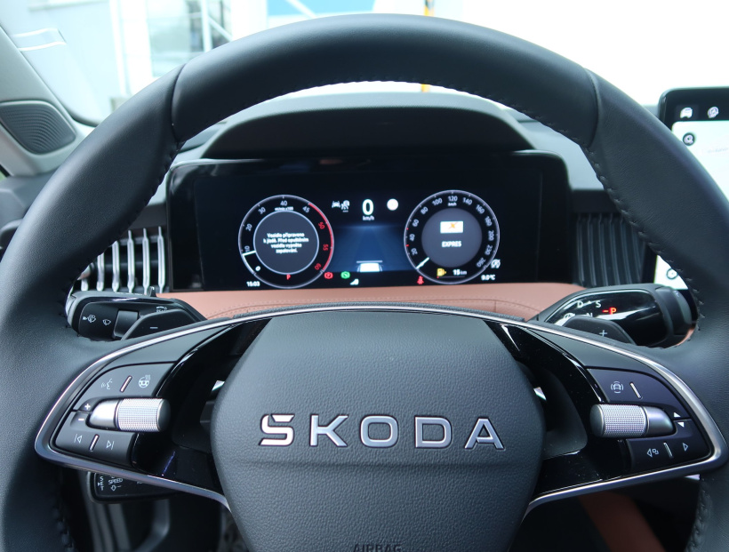 Škoda Superb, 2025
