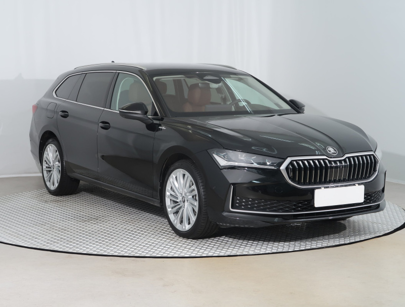 Škoda Superb, 2025