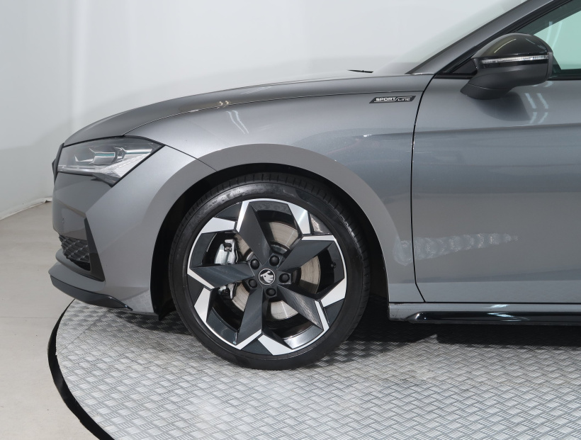 Škoda Superb, 2025