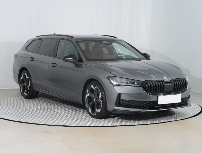 Škoda Superb, 2025