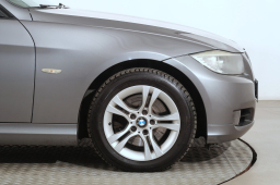 BMW 3 2011