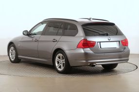 BMW 3 - 2011