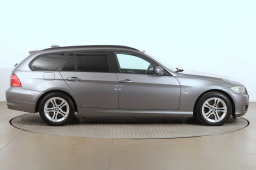 BMW 3 2011