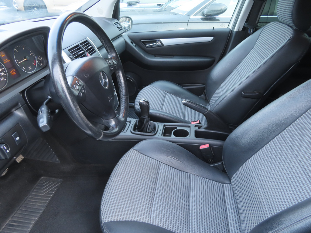 Mercedes-Benz A
