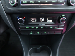 Škoda Rapid Spaceback 2014