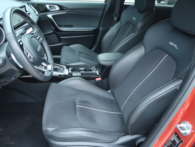 Kia ProCeed, 2025