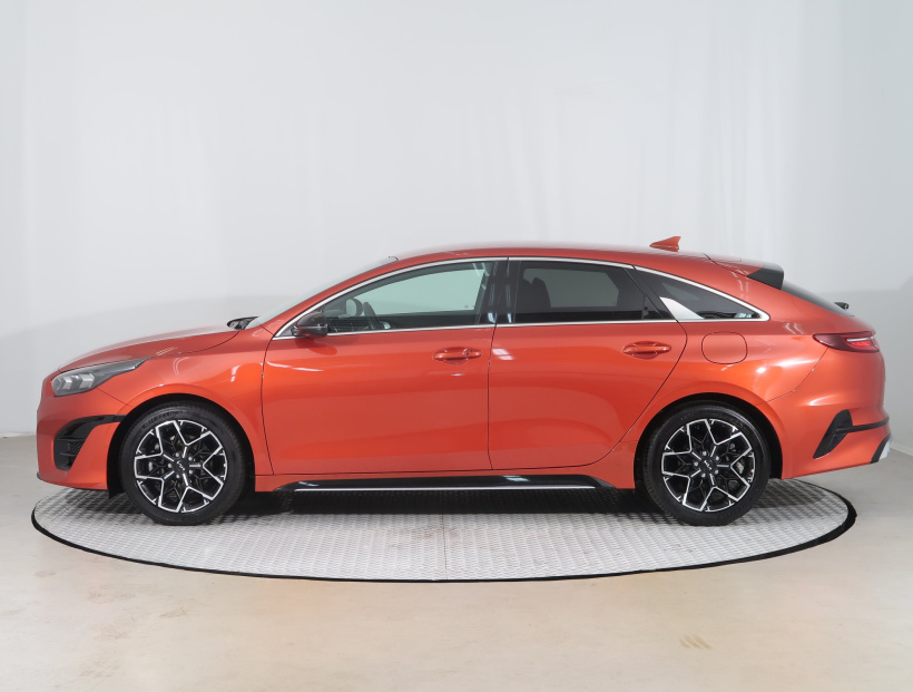 Kia ProCeed, 2025