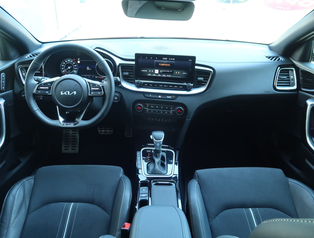 Kia ProCeed