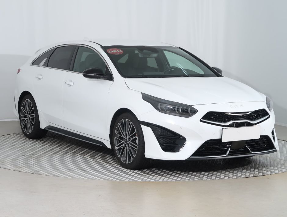 Kia ProCeed - 2025
