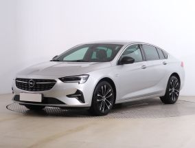 Opel Insignia - 2021