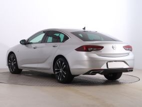 Opel Insignia - 2021
