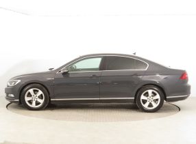 Volkswagen Passat - 2015