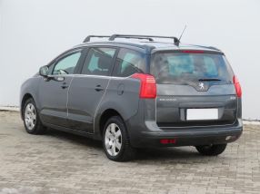 Peugeot 5008 - 2013
