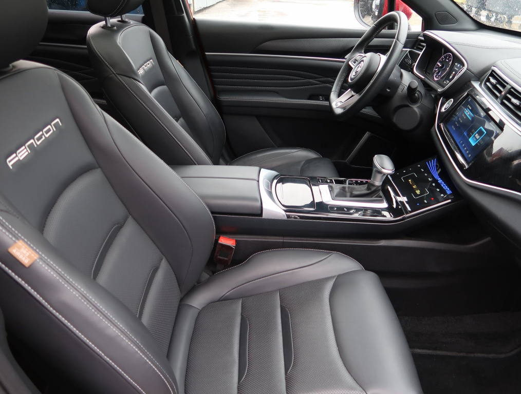 Dongfeng Fengon 5