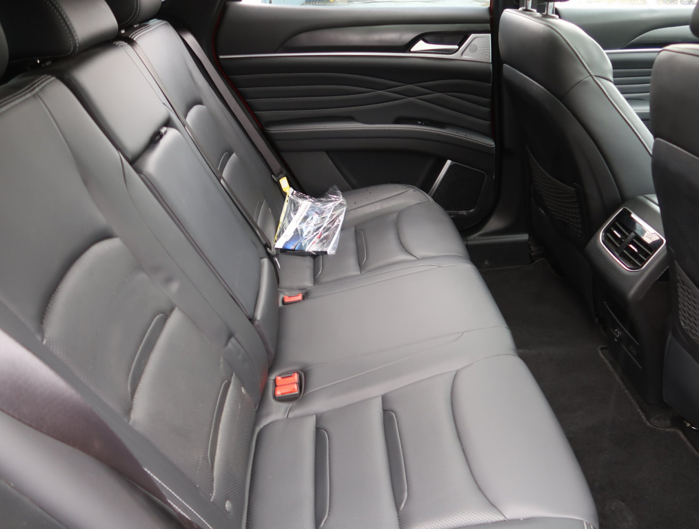 Dongfeng Fengon 5