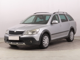 Škoda Octavia Scout 2011