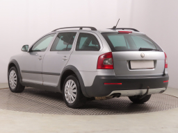 Škoda Octavia Scout 2011