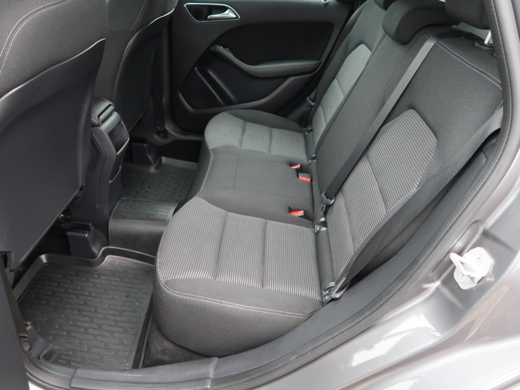Mercedes-Benz B