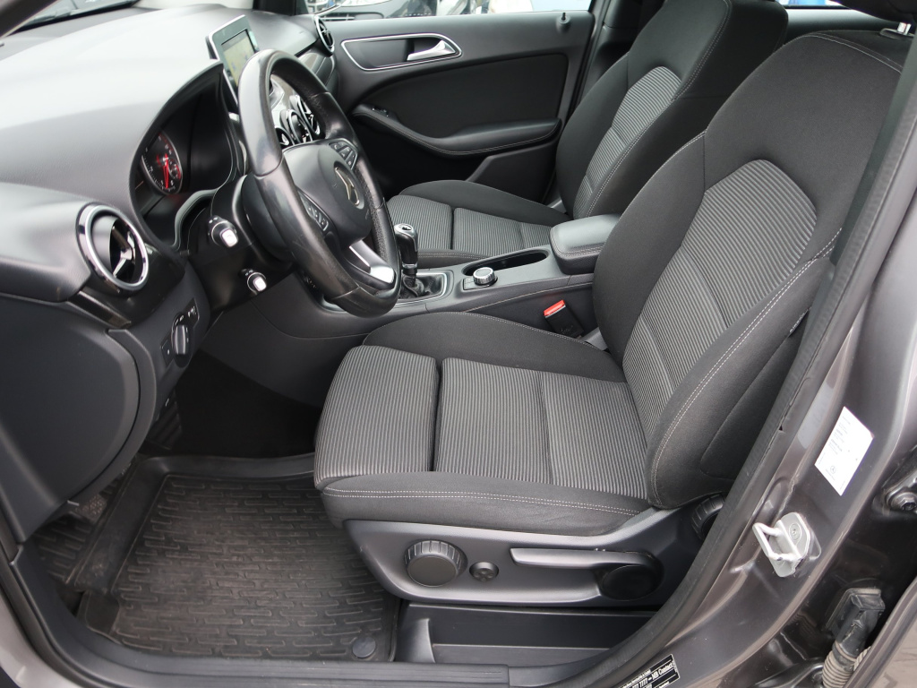 Mercedes-Benz B