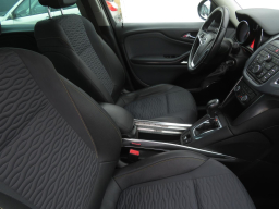 Opel Zafira Tourer 2012