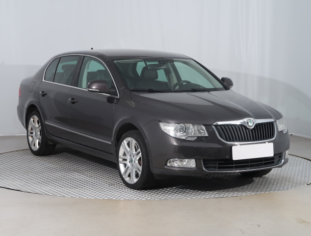 Škoda Superb 2010