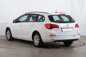 Opel Astra - 2015