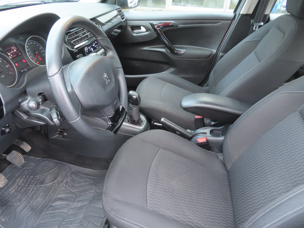 Peugeot 301
