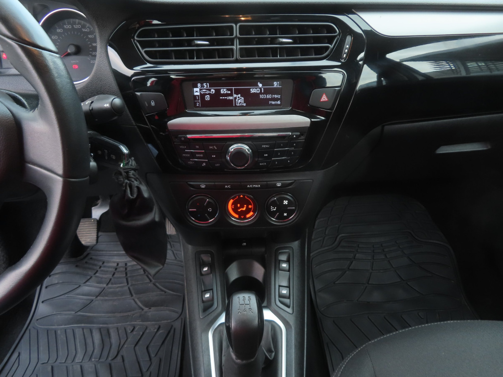 Peugeot 301