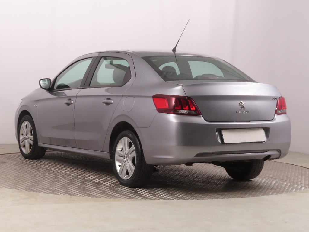 Peugeot 301