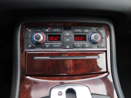 Audi A8 2009