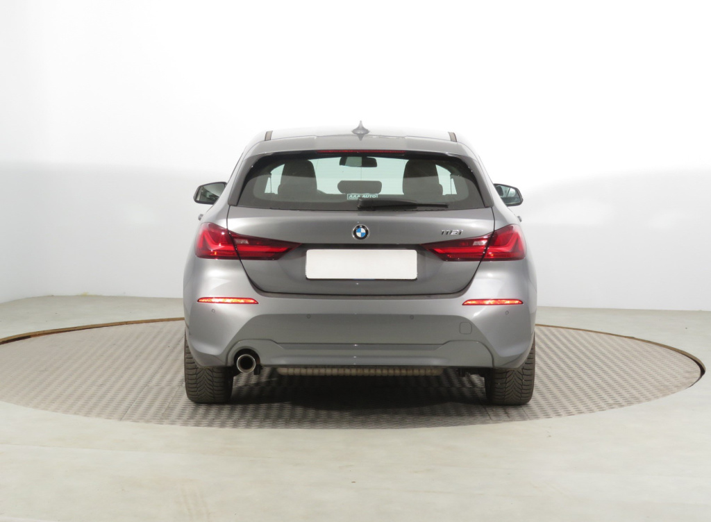 BMW 1