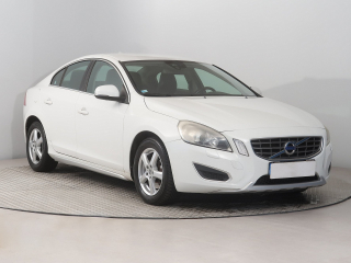 Volvo S60, 2011