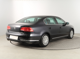 Volkswagen Passat 2011