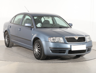 Škoda Superb, 2005