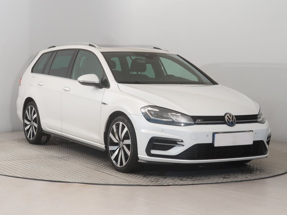 Volkswagen Golf - 2017