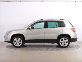 Volkswagen Tiguan - 2010
