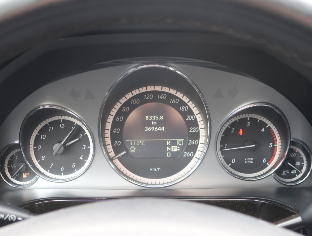 Mercedes-Benz E
