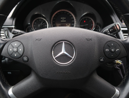 Mercedes-Benz E 2009