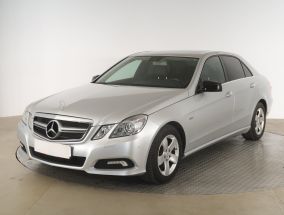 Mercedes-Benz E - 2009