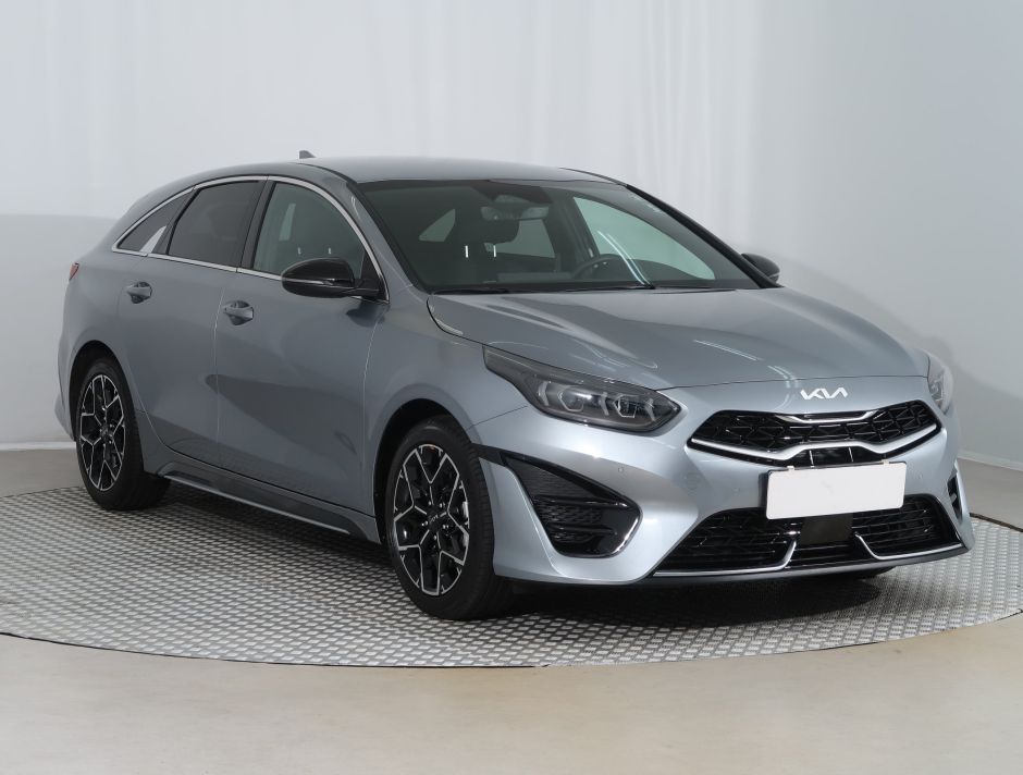 Kia ProCeed - 2025