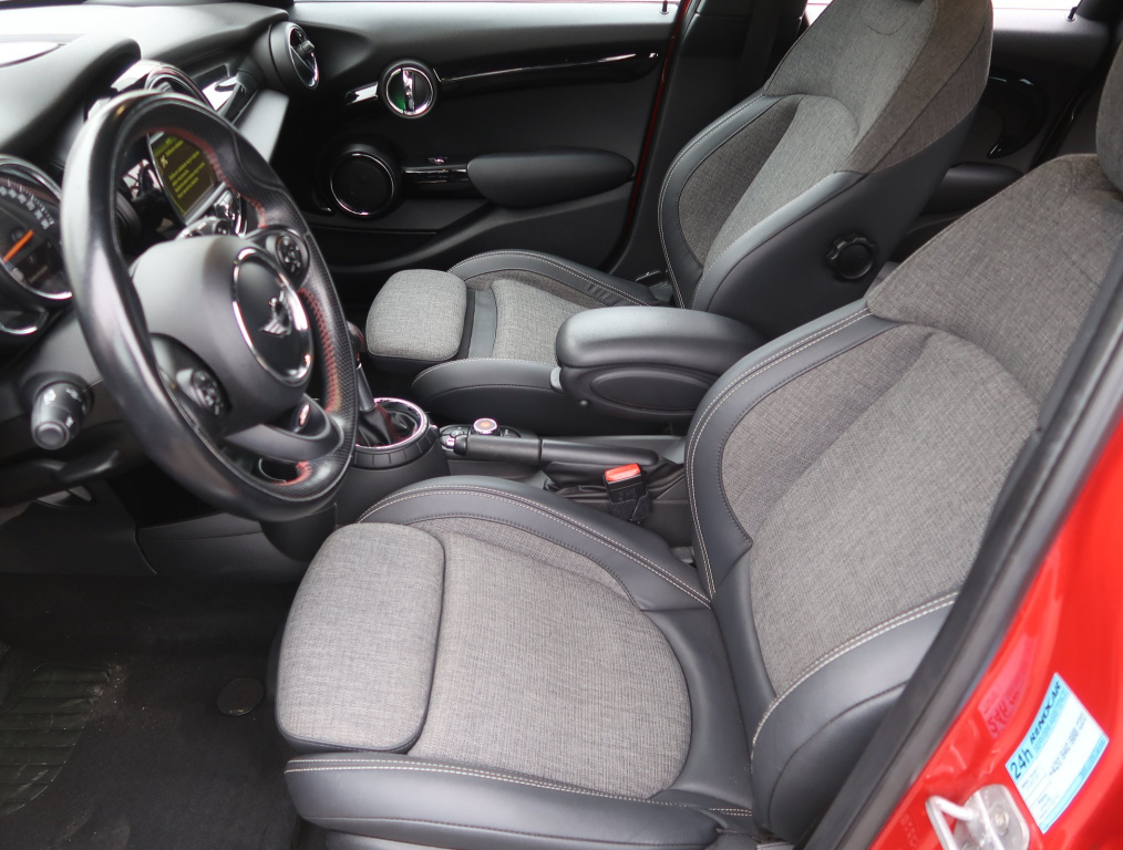 MINI 5-door