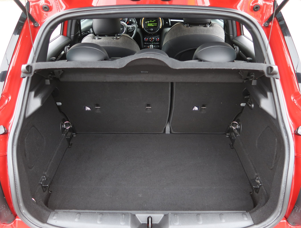 MINI 5-door