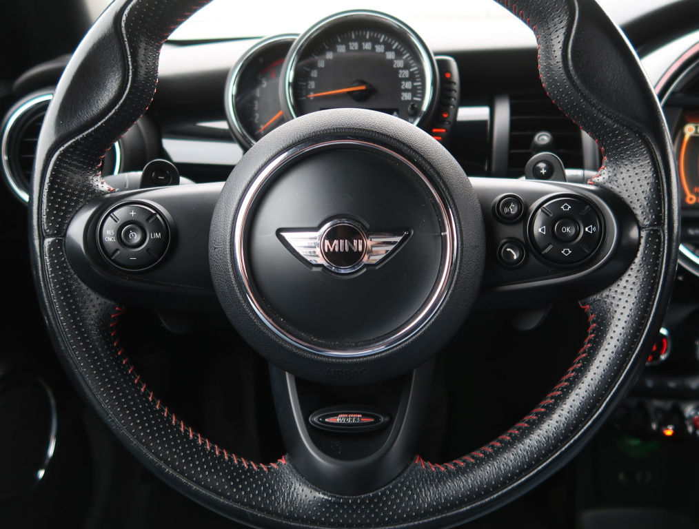 MINI 5-door