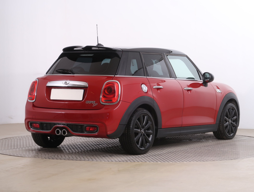 MINI 5-door