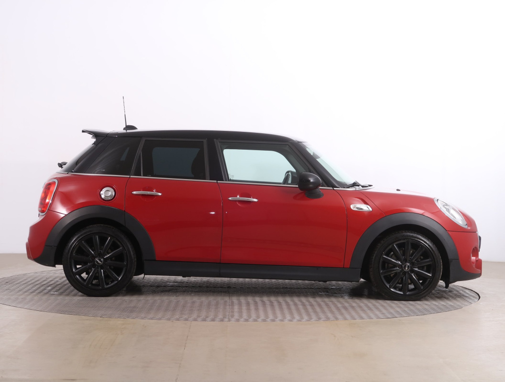 MINI 5-door