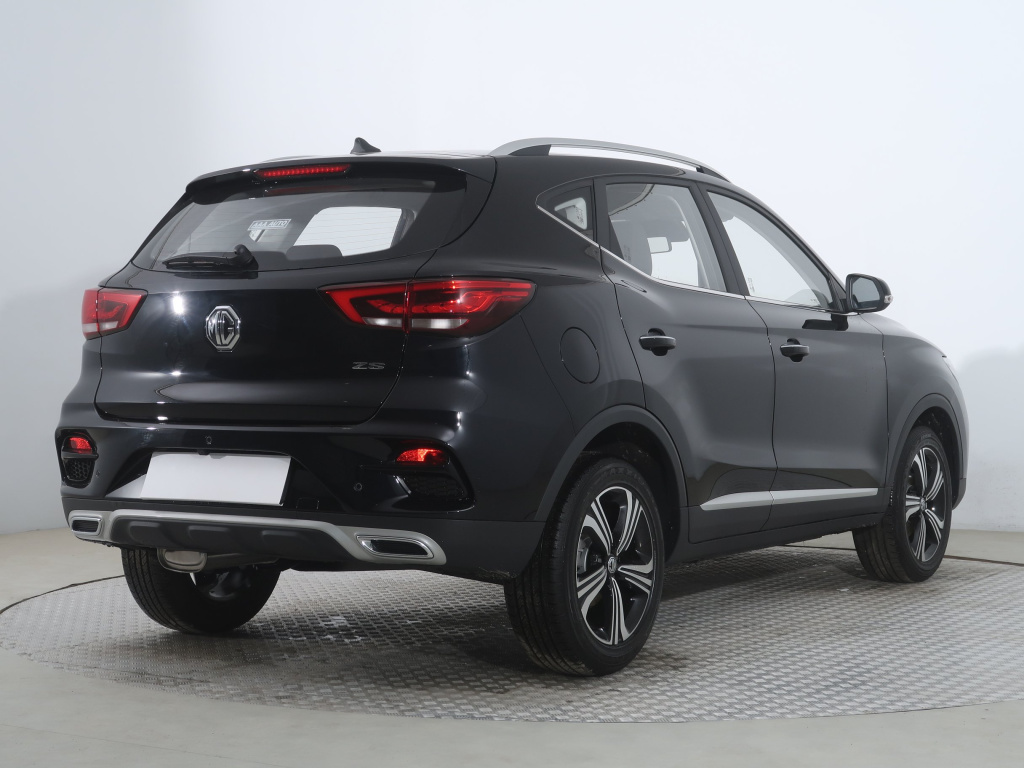 MG ZS SUV