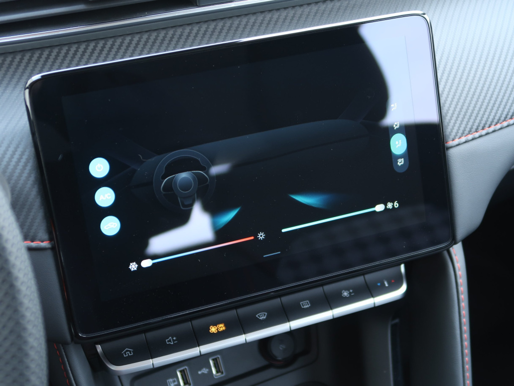 MG ZS SUV