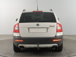 Škoda Octavia Scout 2011