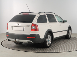 Škoda Octavia Scout 2011